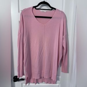 AND THE WHY size ML pink sweater